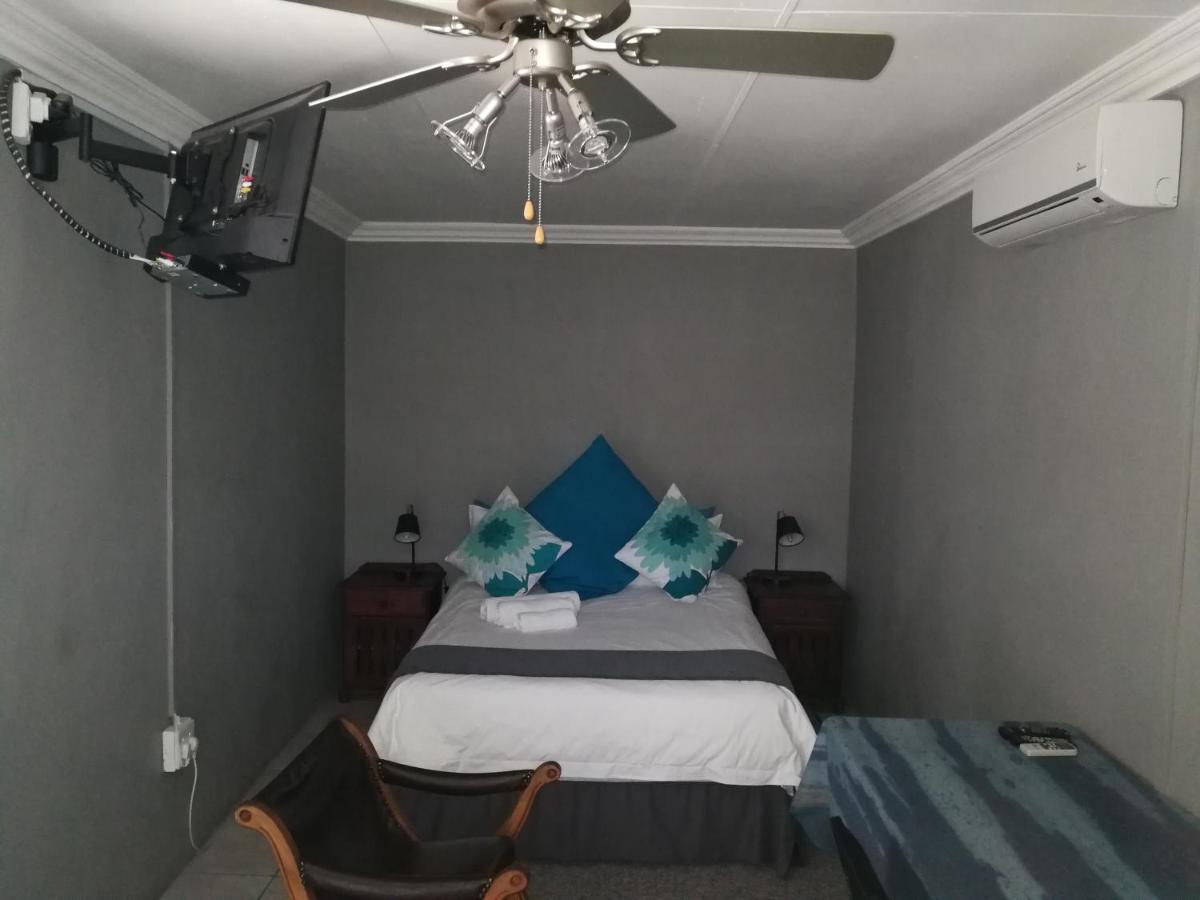Bougain Villa Guesthouse Winburg Exterior photo